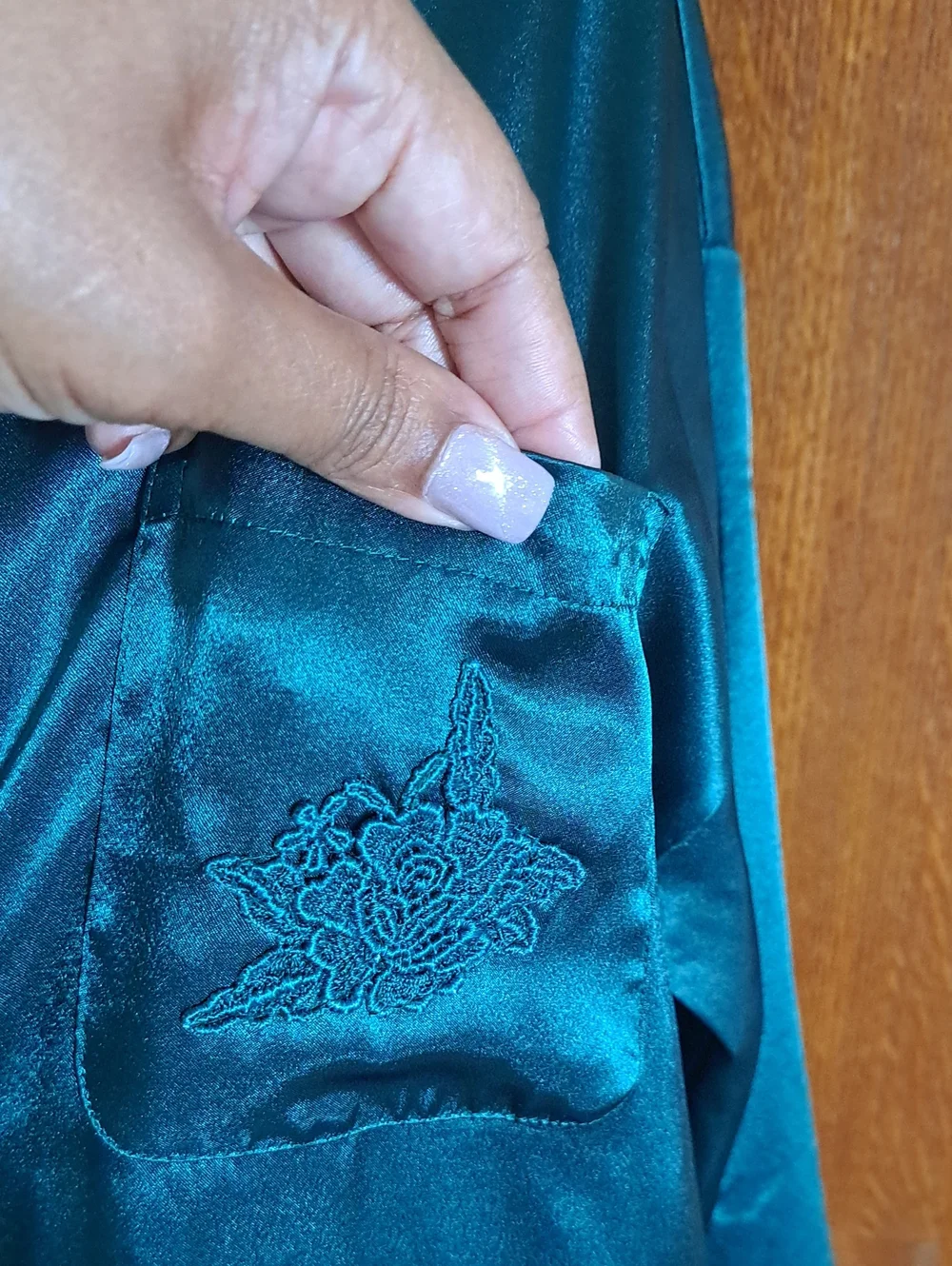 Vintage Y2K Victoria’s Secret Emerald Satin Robe XS Pink Heart Tag